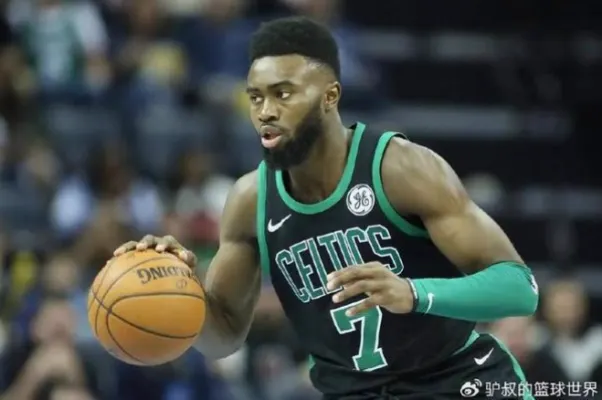 雨燕360体育免费直播NBA：免费与付费，谁是你的菜？